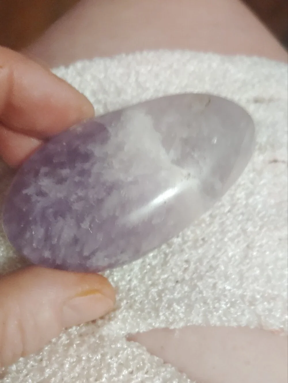 Amethyst Palm Stone - Purple Gemstone Relaxation